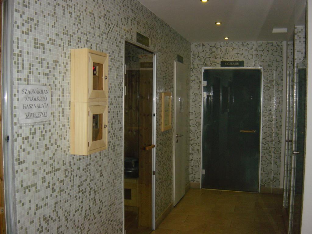 Club 218 Wellness Studio Siofok Exterior photo
